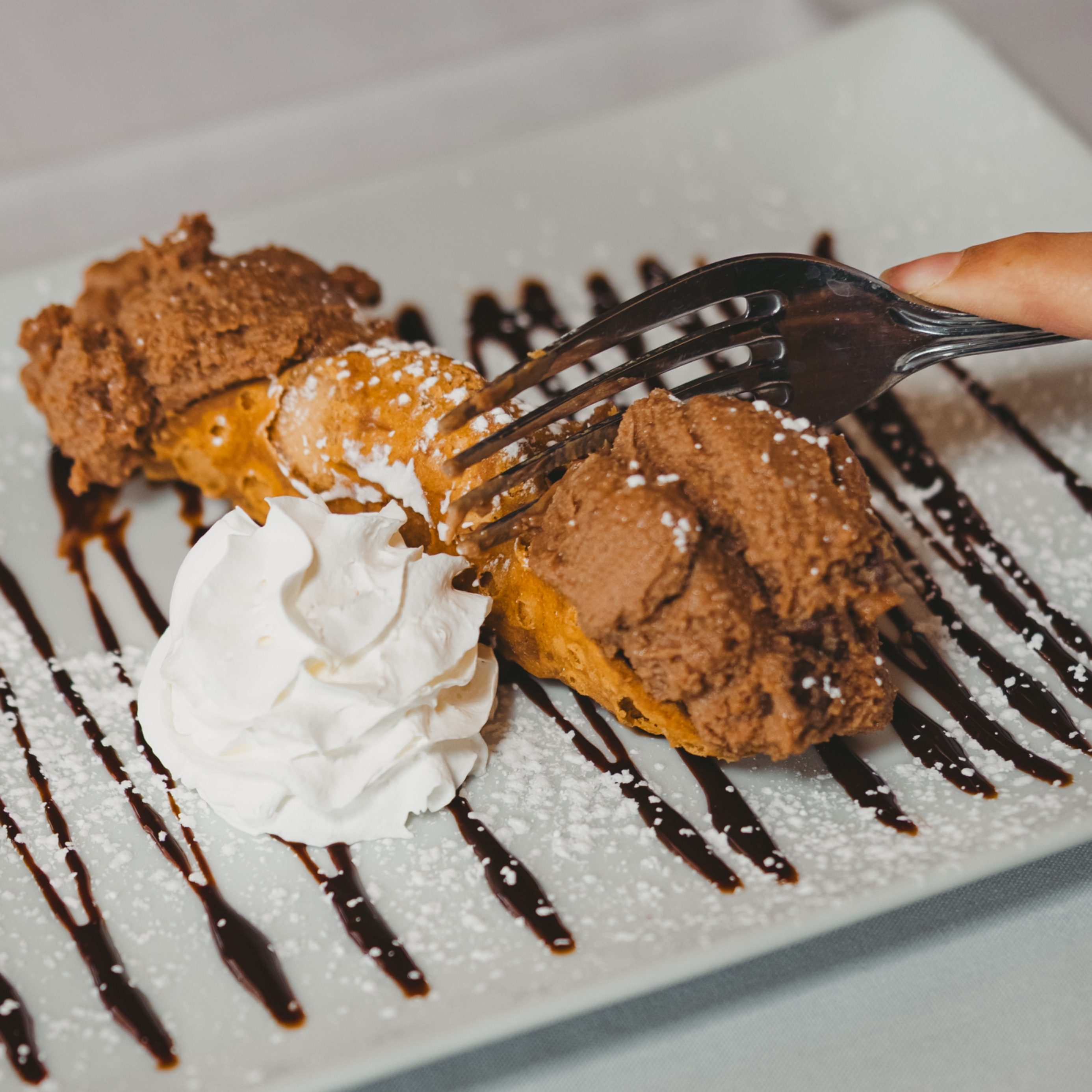 Cannoli.